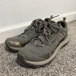 KEEN Womens Terradora 2 Low Height Waterproof Hiking Shoes Size 10 Gray